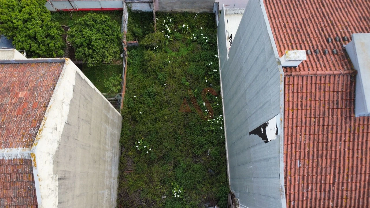 Terreno para Venda em Encosta do Sol Foto 4