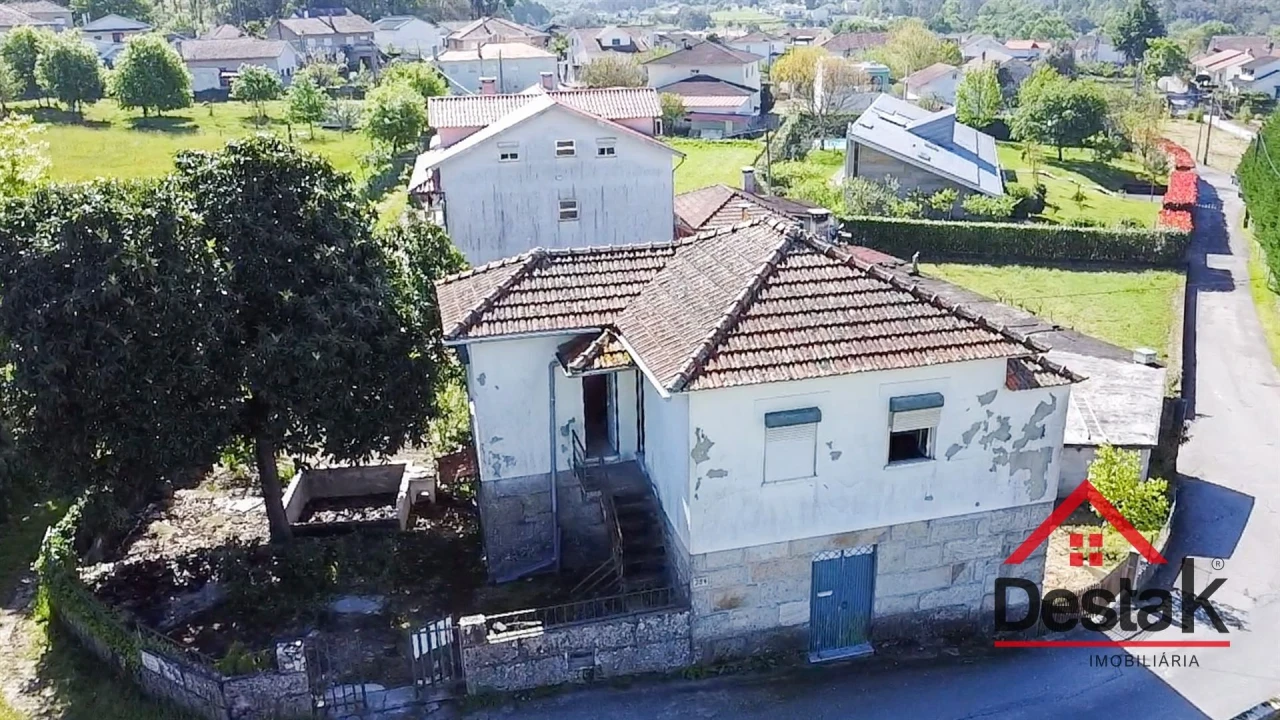 Moradia T3 para Venda em São Pedro do Sul, Várzea e Baiões Foto 1