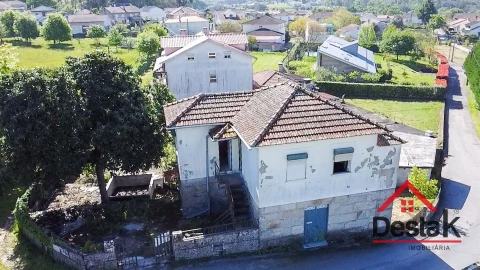 Moradia T3 para Venda em São Pedro do Sul, Várzea e Baiões