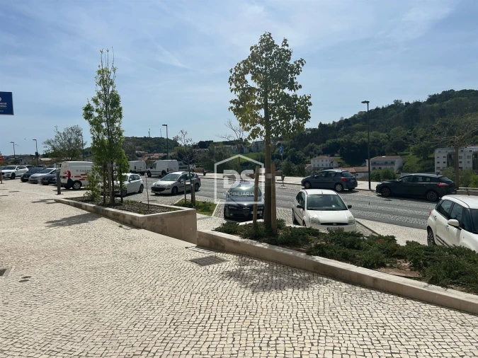 Loja para Venda em Alcobaça e Vestiaria Foto 8