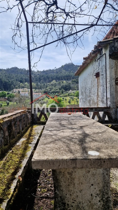 Quinta T4 para Venda em São João Baptista