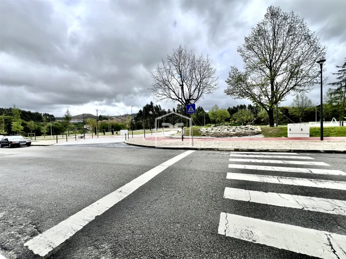 Loja para Venda em Lordelo Foto 10
