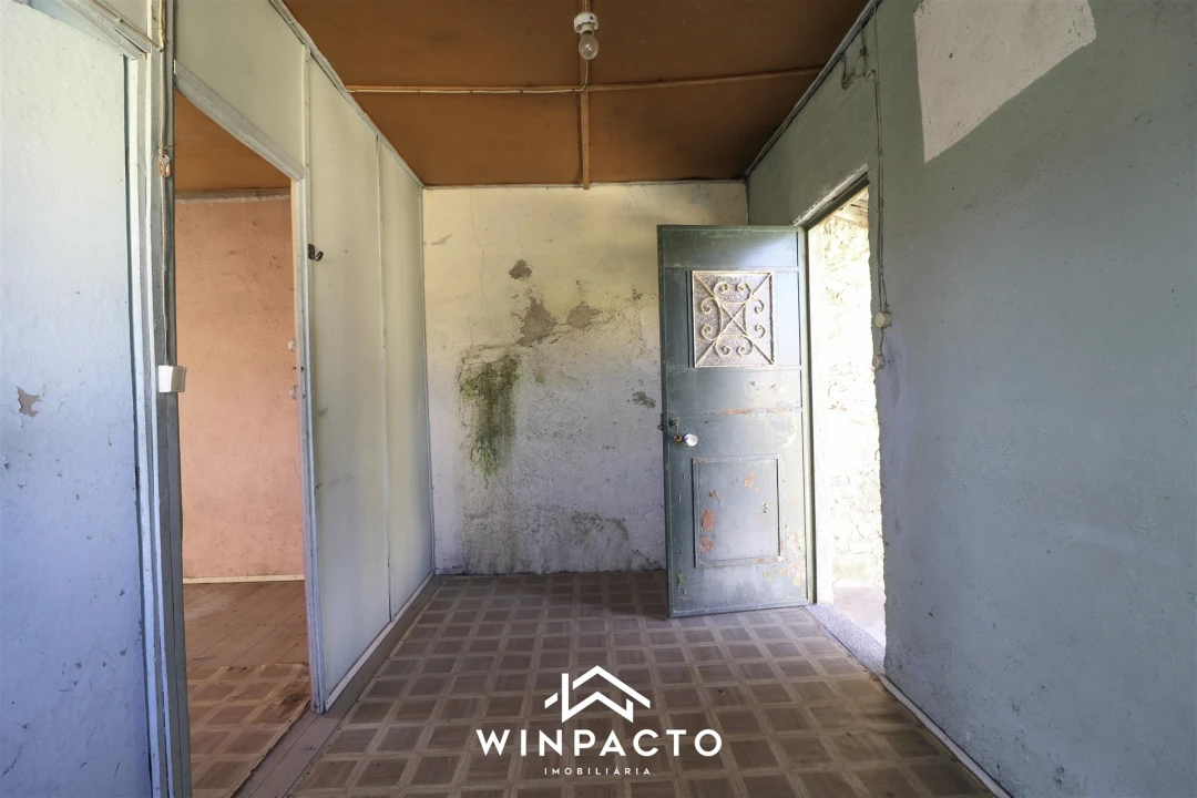 Moradia T3 para Venda em Santiago de Cassurrães e Póvoa de Cervães Foto 17