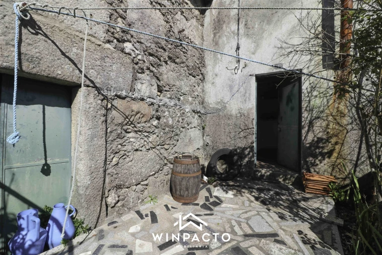 Moradia T3 para Venda em Santiago de Cassurrães e Póvoa de Cervães Foto 31