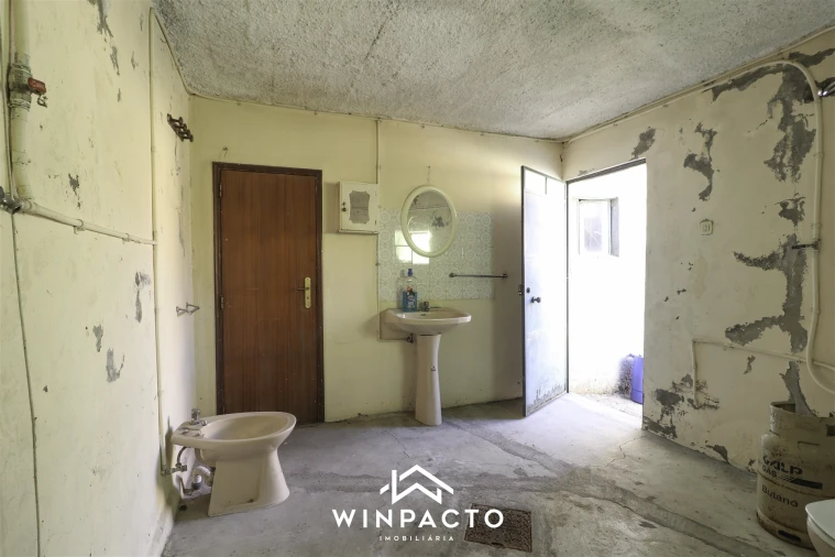 Moradia T3 para Venda em Santiago de Cassurrães e Póvoa de Cervães Foto 25