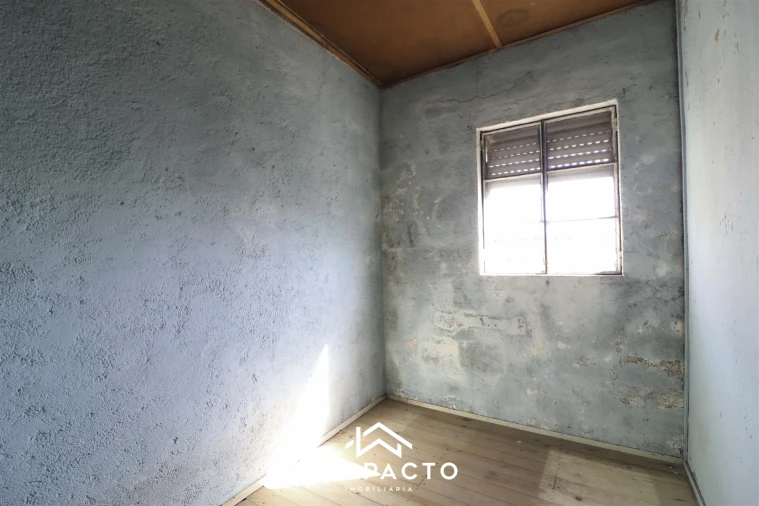 Moradia T3 para Venda em Santiago de Cassurrães e Póvoa de Cervães Foto 14