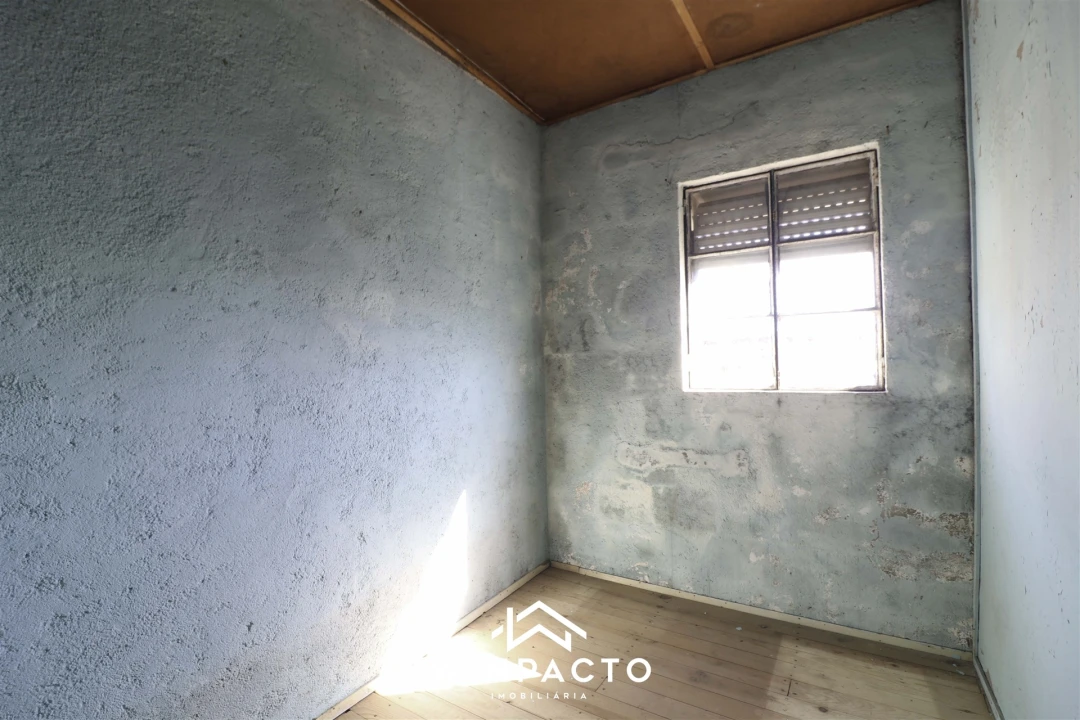 Moradia T3 para Venda em Santiago de Cassurrães e Póvoa de Cervães Foto 14