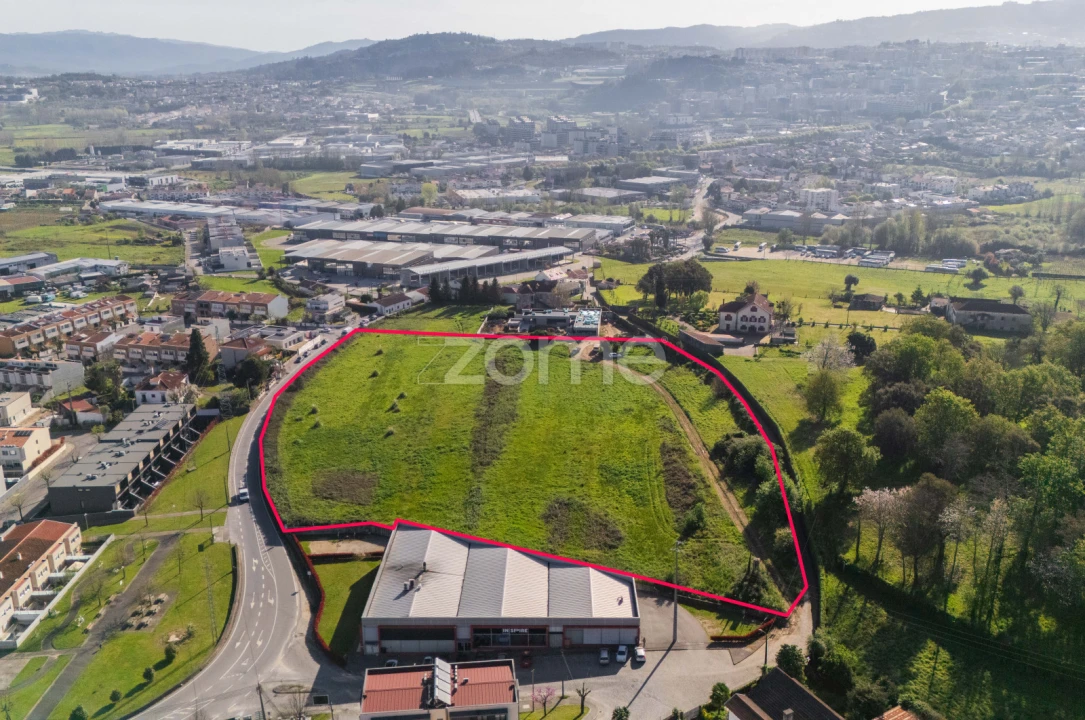 Terreno para Venda em Merelim (São Paio), Panoias e Parada de Tibães Foto 2