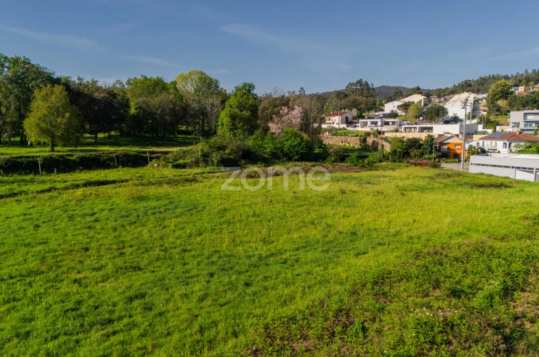 Terreno para Venda em Merelim (São Paio), Panoias e Parada de Tibães Foto 16
