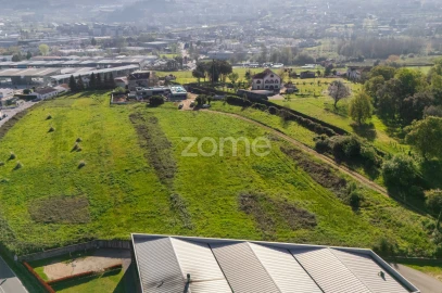 Terreno para Venda em Merelim (São Paio), Panoias e Parada de Tibães