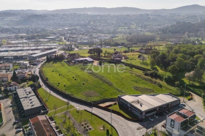 Terreno para Venda em Merelim (São Paio), Panoias e Parada de Tibães