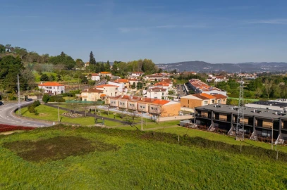 Terreno para Venda em Merelim (São Paio), Panoias e Parada de Tibães