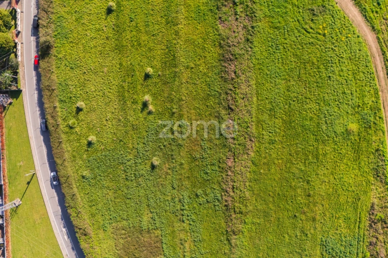 Terreno para Venda em Merelim (São Paio), Panoias e Parada de Tibães Foto 13