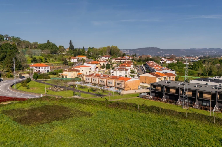 Terreno para Venda em Merelim (São Paio), Panoias e Parada de Tibães Foto 19