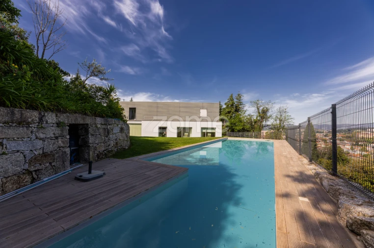 Moradia T4 para Venda em Costa Foto 25