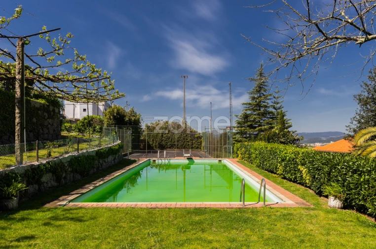 Moradia T4 para Venda em Costa Foto 35