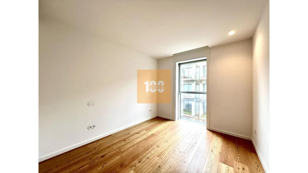 Apartamento T2 para Venda em Malta e Canidelo Foto 18