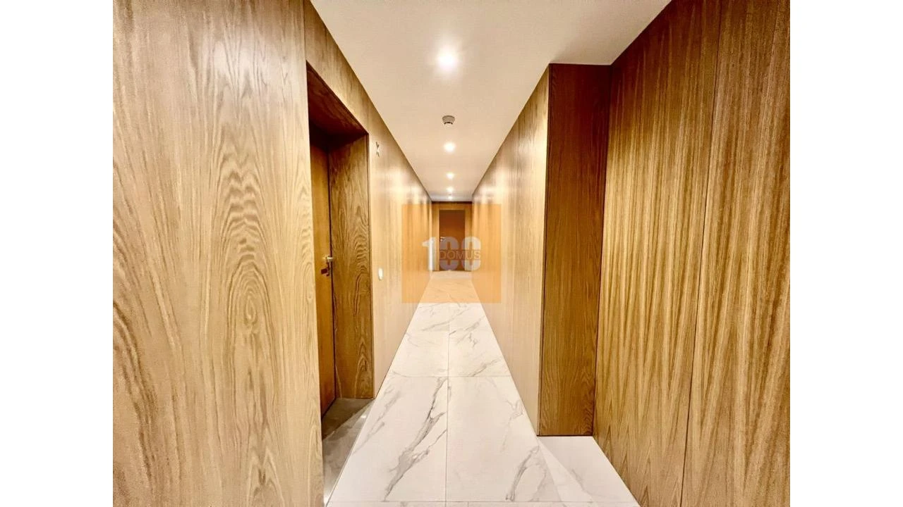 Apartamento T2 para Venda em Malta e Canidelo Foto 29