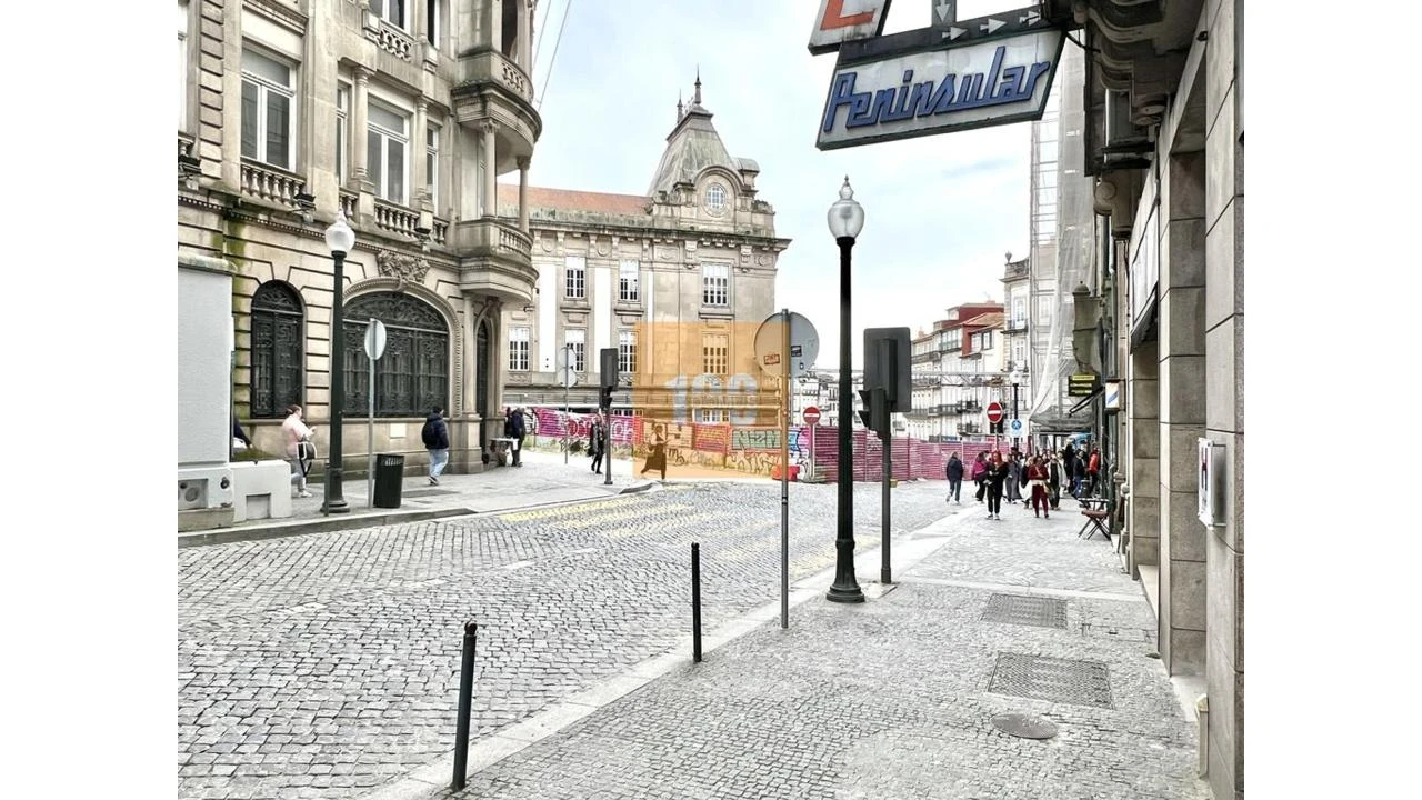 Apartamento T2 para Venda em Cedofeita, Santo Ildefonso, Sé, Miragaia, São Nicolau e Vitória Foto 16