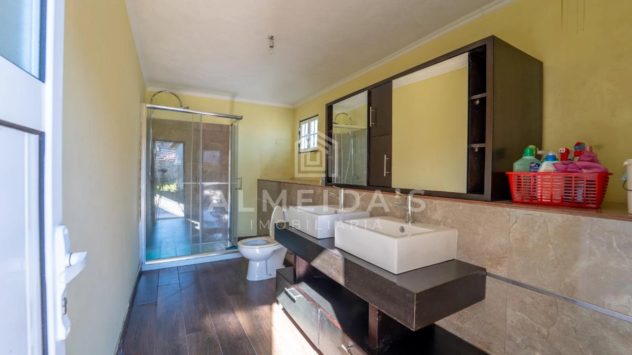 Moradia T2 para Venda em Vreia de Bornes Foto 8