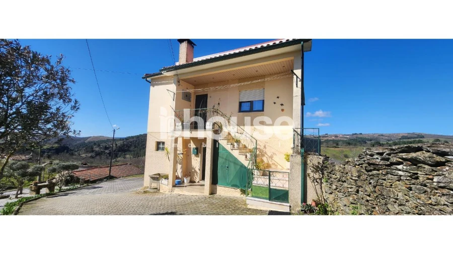 Quinta T2 para Venda em Carrazedo de Montenegro e Curros Foto 2