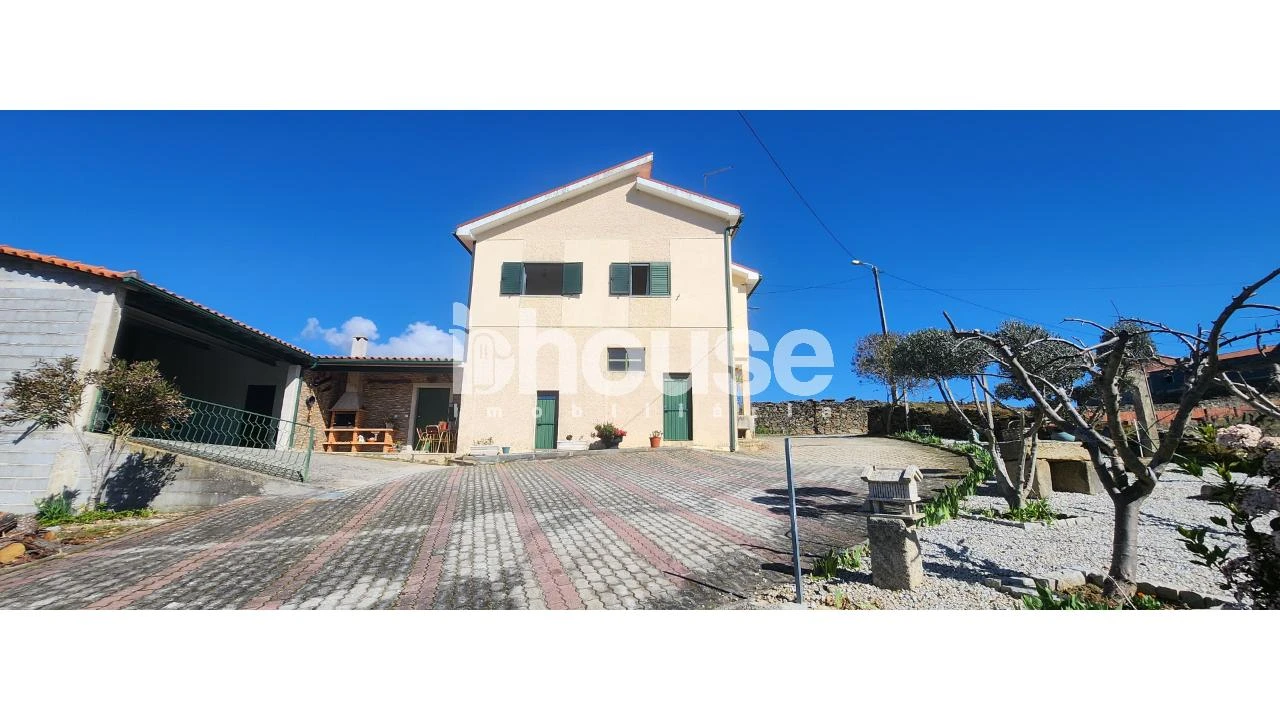 Quinta T2 para Venda em Carrazedo de Montenegro e Curros Foto 20