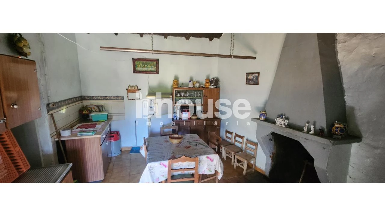 Quinta T2 para Venda em Carrazedo de Montenegro e Curros Foto 27