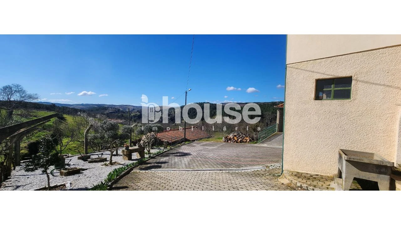 Quinta T2 para Venda em Carrazedo de Montenegro e Curros Foto 32
