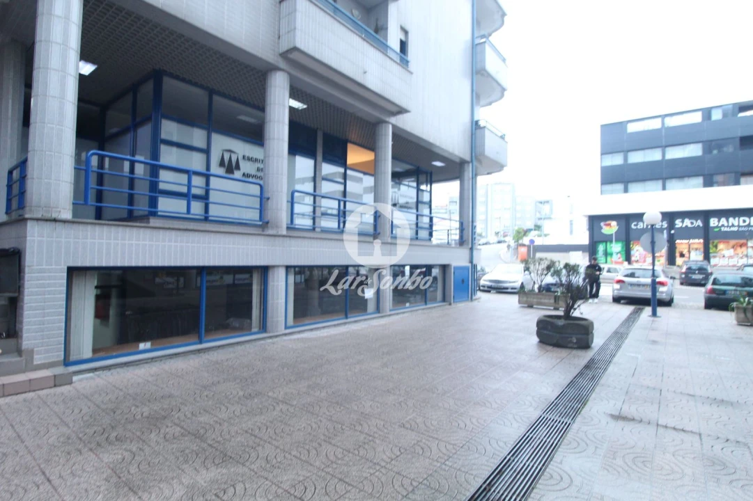 Loja para Venda em Fânzeres e São Pedro da Cova Foto 5