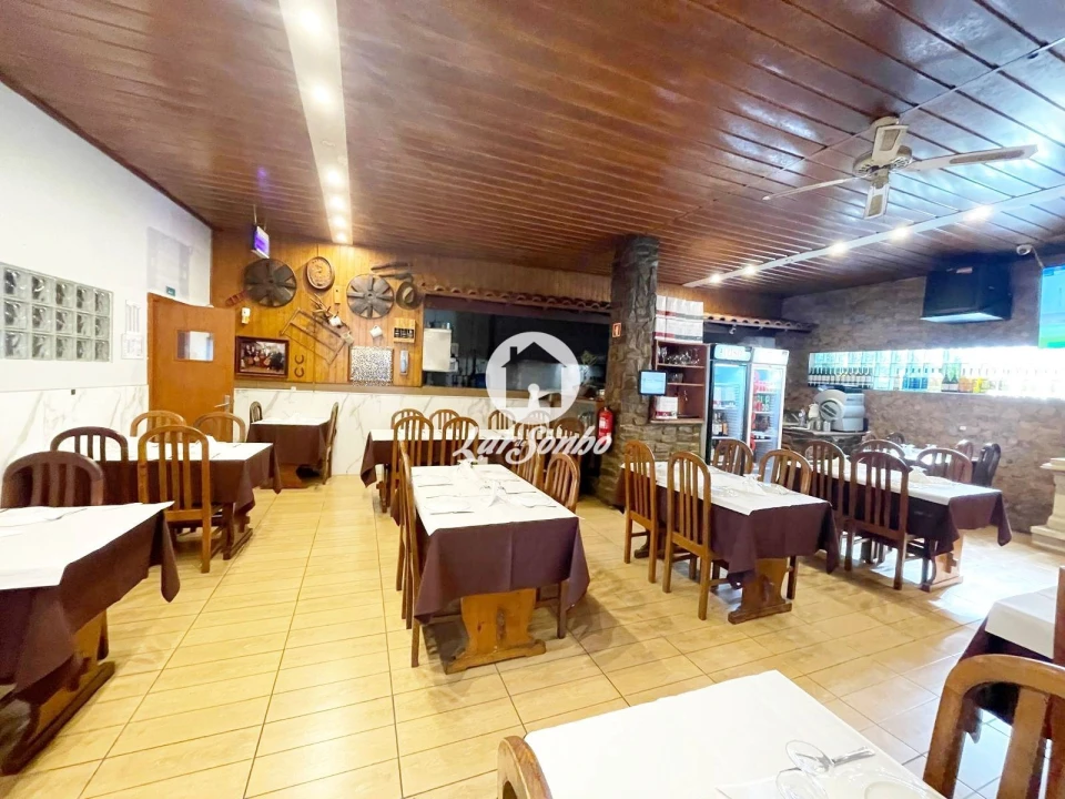 Negócio para Arrendamento em Coronado (São Romão e São Mamede) Foto 1