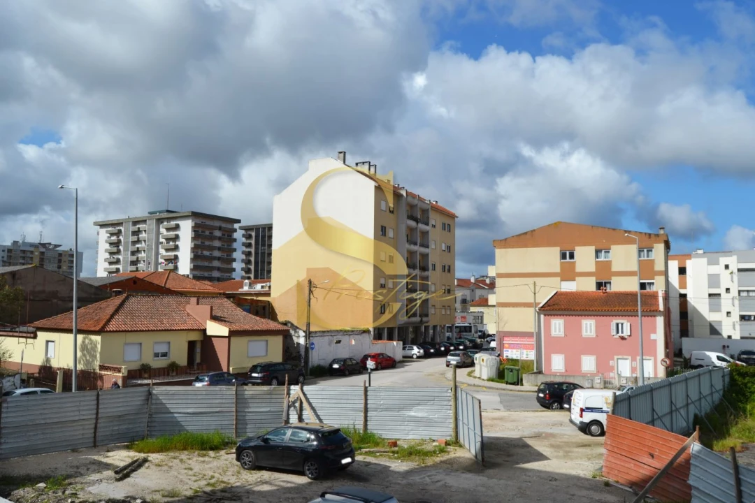 Apartamento T3 para Venda em Marinha Grande Foto 43