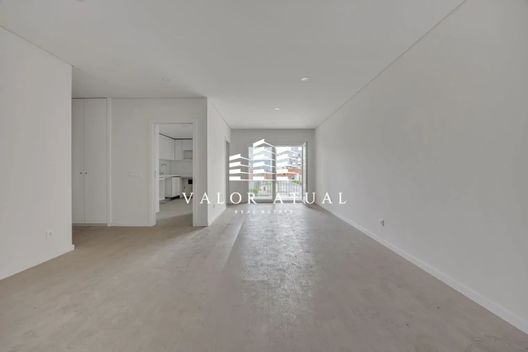 Apartamento T2 para Venda em Venteira Foto 3