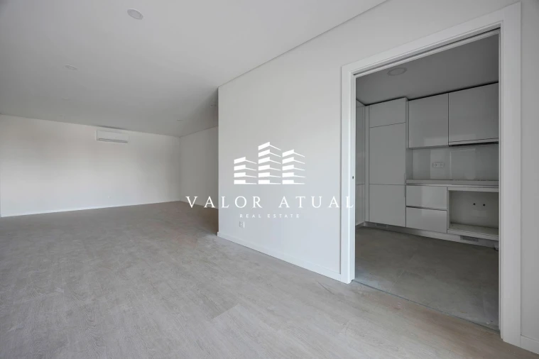 Apartamento T2 para Venda em Venteira Foto 6