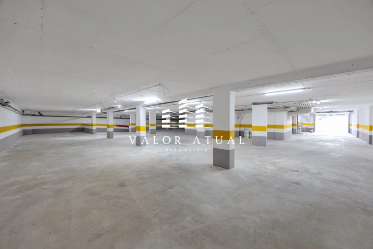 Apartamento T2 para Venda em Venteira Foto 22