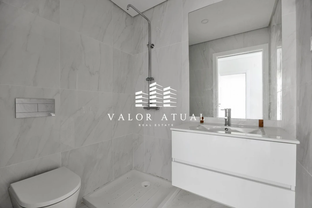 Apartamento T2 para Venda em Venteira Foto 16