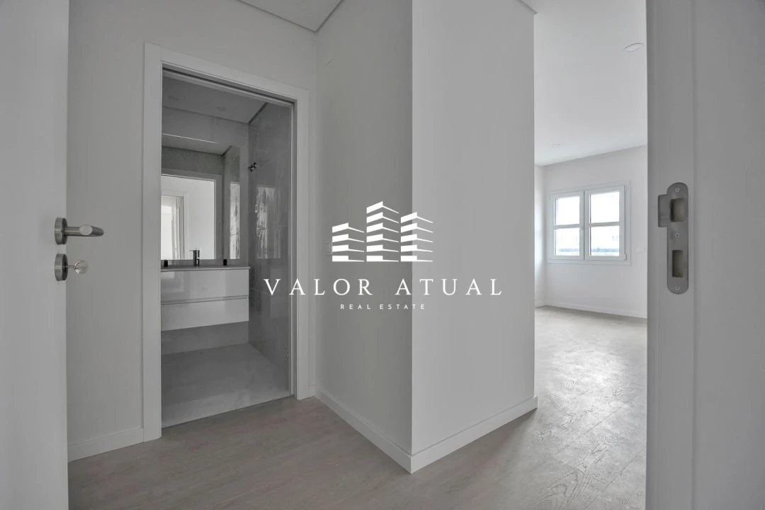 Apartamento T2 para Venda em Venteira Foto 14