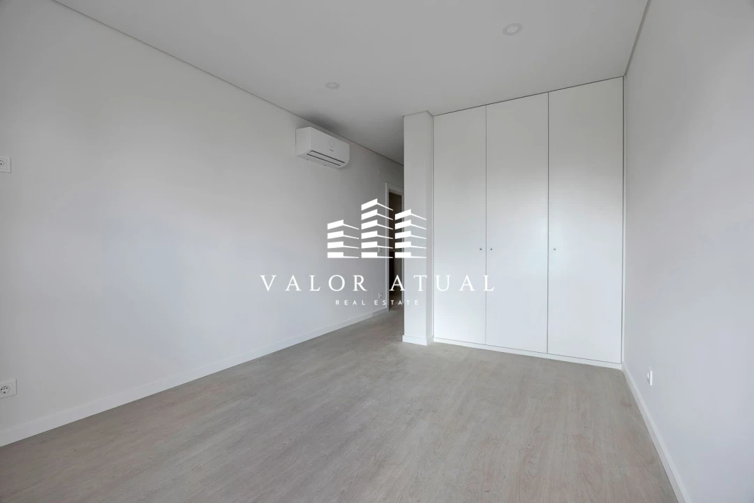 Apartamento T2 para Venda em Venteira Foto 18