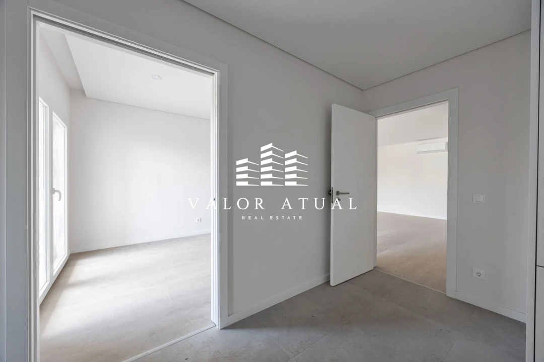 Apartamento T3 para Venda em Venteira Foto 11