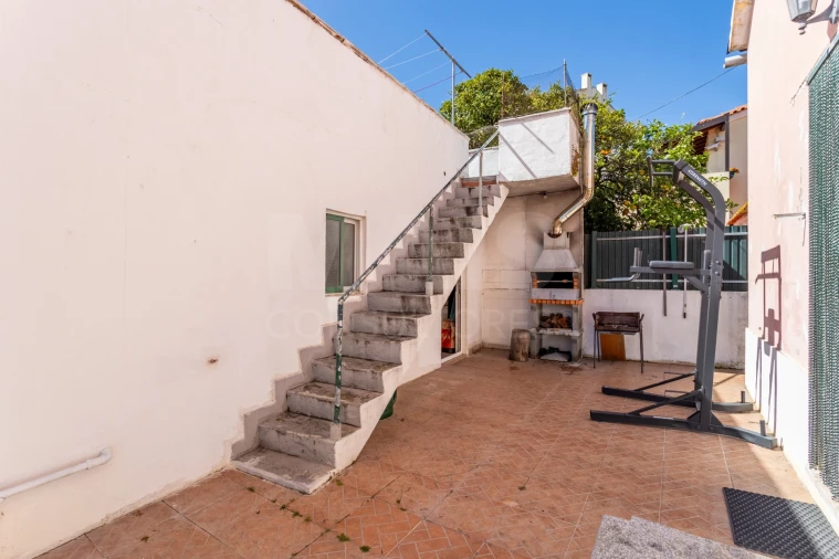 Moradia T4 para Venda em Samora Correia Foto 8