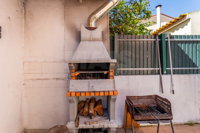 Moradia T4 para Venda em Samora Correia Foto 11