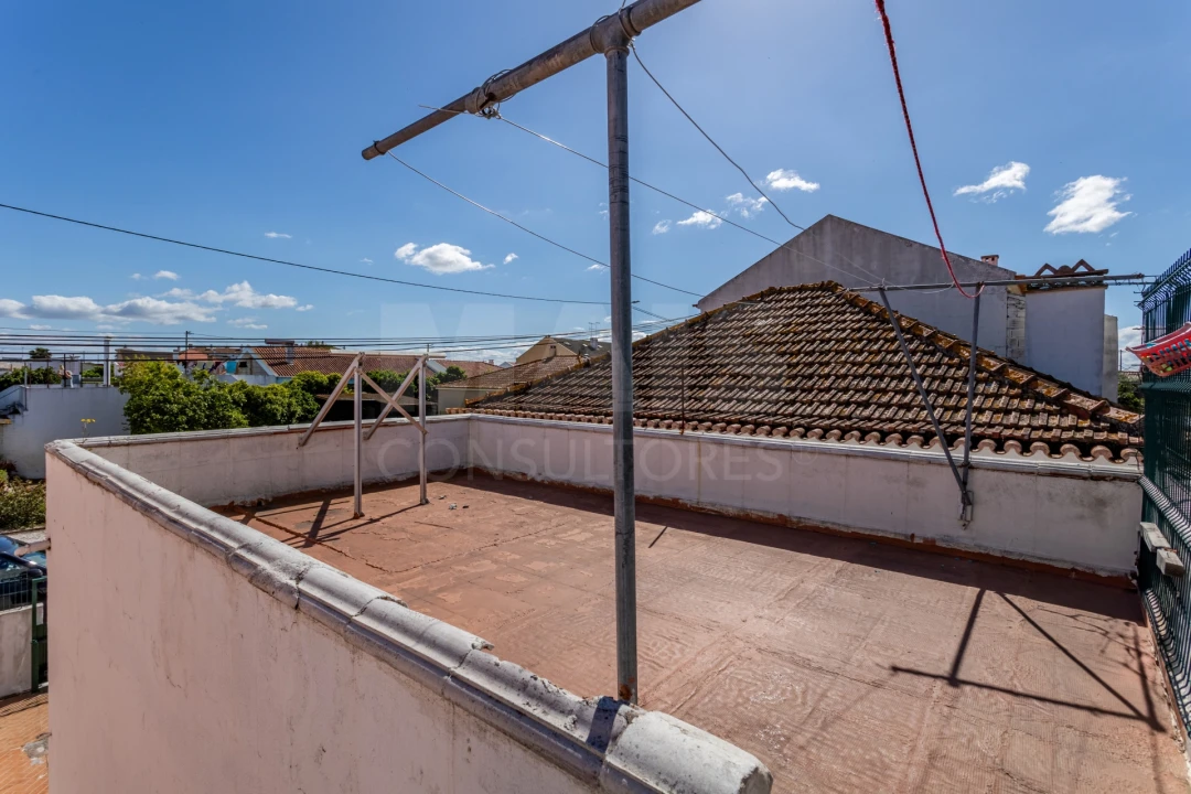 Moradia T4 para Venda em Samora Correia Foto 12