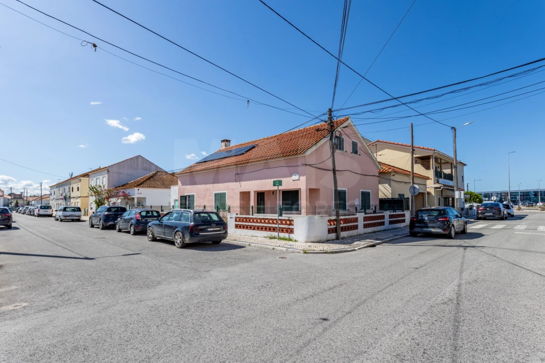 Moradia T4 para Venda em Samora Correia Foto 7