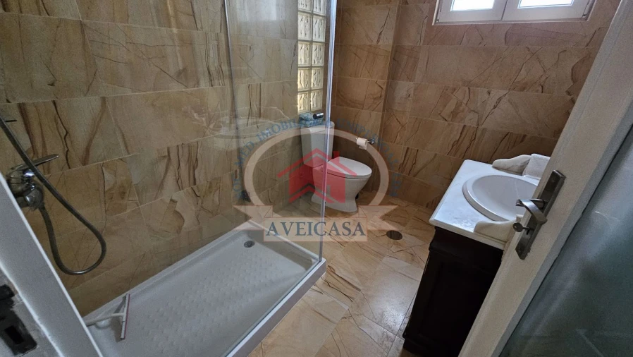 Moradia T2 para Venda em Glória e Vera Cruz Foto 9