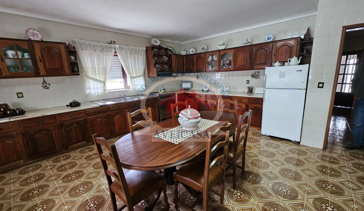 Moradia T5 para Venda em Aradas Foto 10