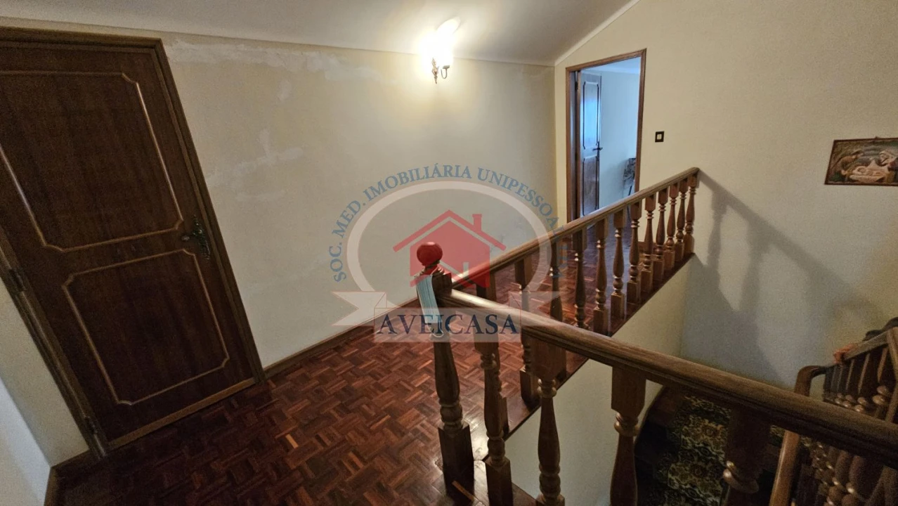 Moradia T5 para Venda em Aradas Foto 25