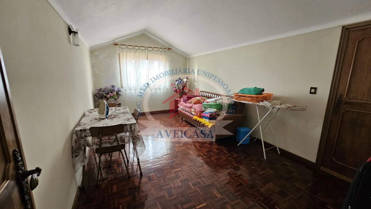 Moradia T5 para Venda em Aradas Foto 27