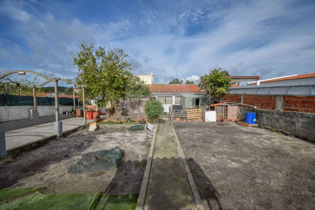 Moradia T2 para Venda em Fernao Ferro Foto 17