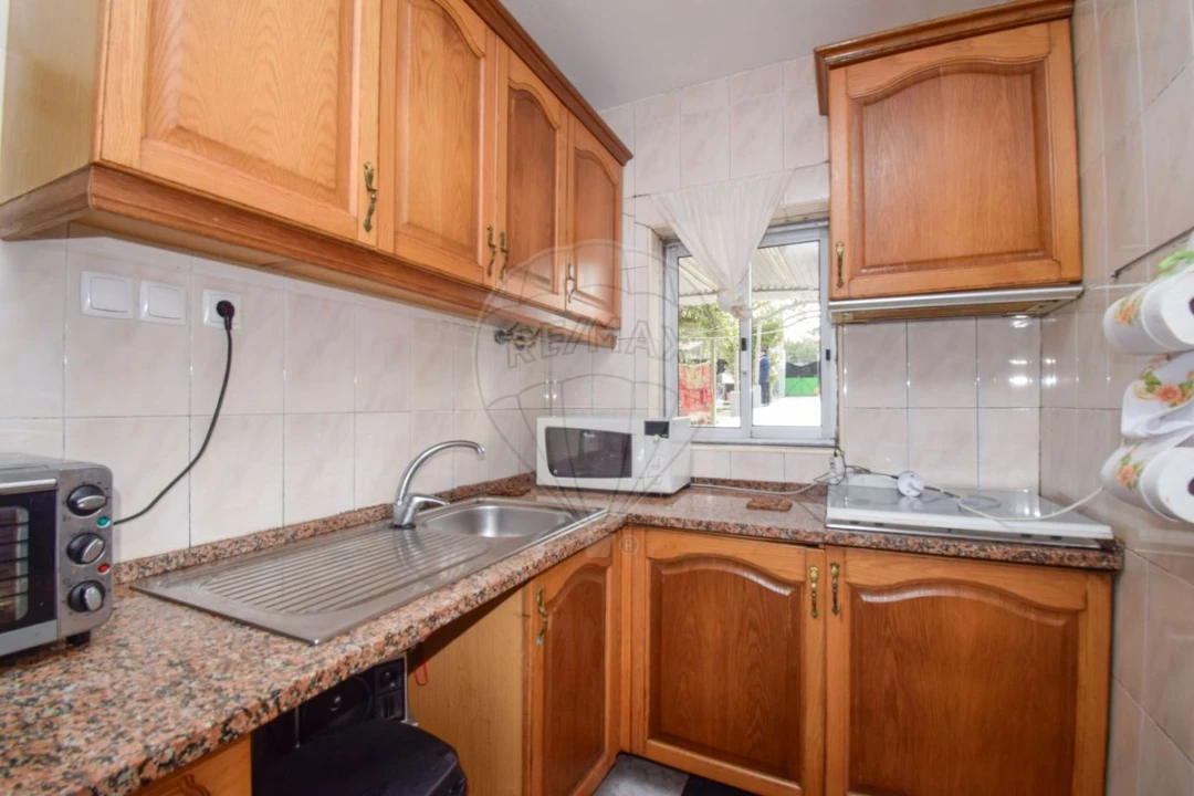 Moradia T2 para Venda em Fernao Ferro Foto 11