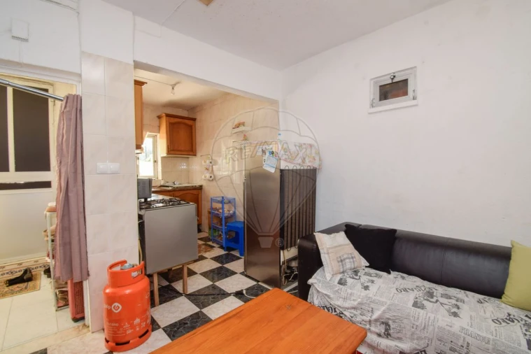 Moradia T2 para Venda em Fernao Ferro Foto 13