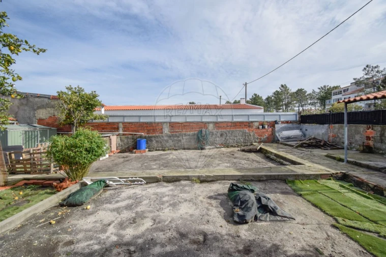 Moradia T2 para Venda em Fernao Ferro Foto 16